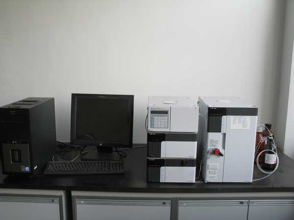 ����ɫ��